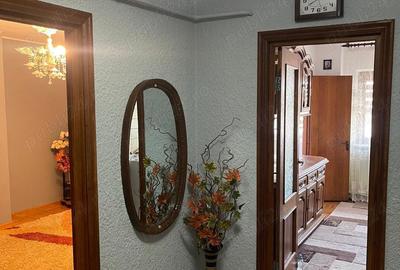 Vand apartament 3 camere - Pietonalul Transilvaniei - Pia?a Mare