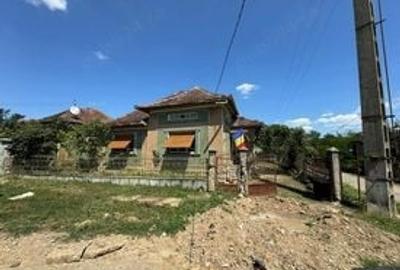 Casă cu 4 camere cu Teren 700 Mp în Hodișa - 5
