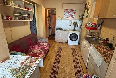 Apartament cu 4 camere decomandat în Mircea cel Bătrân