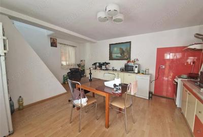 Casa P+M, teren 291 mp, pretabila - clinica,cabinete, locuinta - 3