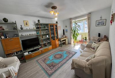 Apartament cu 4 camere decomandat în Titan - 13