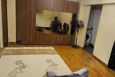 Apartament cu 3 camere semidecomandat în Titan - 8