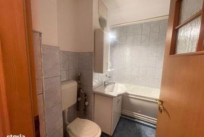 Apartament cu 3 camere în Decebal