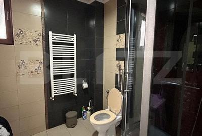 Casă cu 5 camere cu Teren 1600 Mp în Central - 7