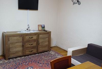 Garsonieră decomandată în Central - 2