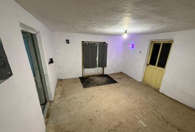 Casă cu 4 camere în Scorțaru Vechi - 2