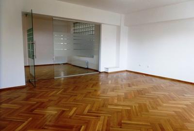 Bulevardul Primaverii, apartament 4 camere, 130 mp, ideal birouri, imobil P+4, - 1