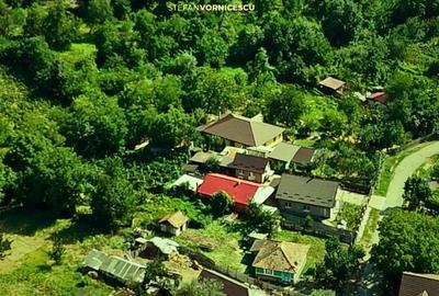 Teren cu casa de Vânzare: 1200 mp - Bârnova - 12