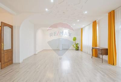 CENTRAL - Cladire birouri DE INCHIRIAT - 16