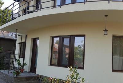Casă cu 6 camere cu Teren 250 Mp în Bărcănești - 3