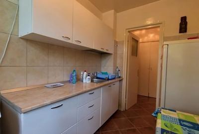 Apartament cu 3 camere semidecomandat în Baba Novac - 1