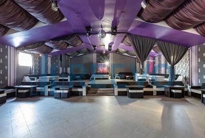 Casă cu 3 camere cu Teren 4060 Mp în Central - 9