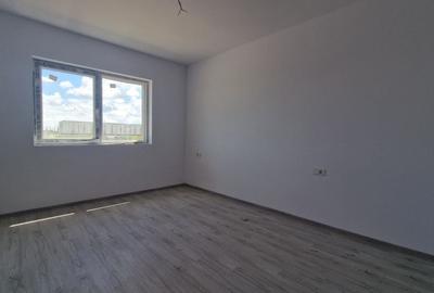 Titan 3 camere decomandat 85 mp + LOC PARCARE GRATUIT - 6