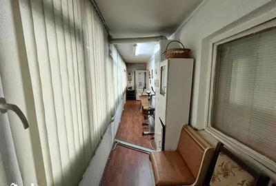 Apartament cu 3 camere decomandat în Cug - 4