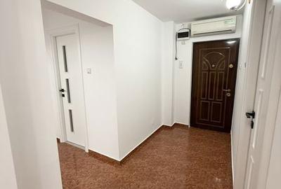 Apartament cu 3 camere decomandat în Apollo - 8