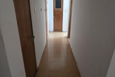 Apartament cu 3 camere decomandat în Central - 2
