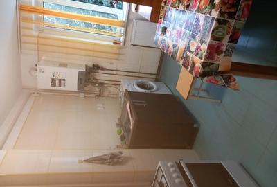 Inchiriere apartament 2 camere decomandat in Pitesti starada Livezilor pe termen lung Inchiriere apartament 2 camere decomandat in Pitesti starada Livezilor pe termen lung - 4