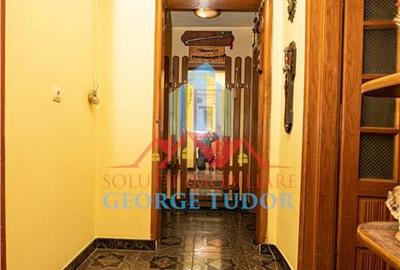 Apartament cu 3 camere semidecomandat, mobilat în Drumul Taberei - 14