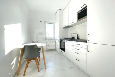 1 CAM , COMISION 50 % (225 EURO) ,CENTRU, PARCARE,UNIREA TOWERS - 5