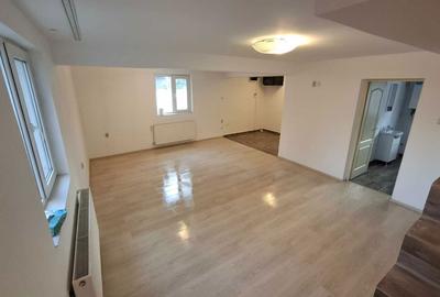 Casă cu 4 camere cu Teren 280 Mp în Berceni - 6