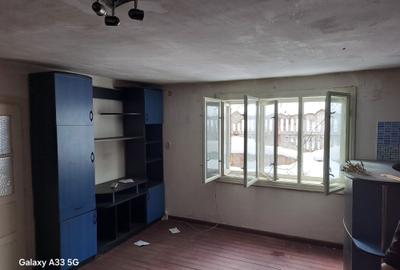 Casă cu 3 camere în Izlaz - 6