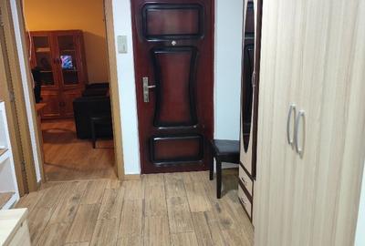 Apartament cu 2 camere decomandat în Exterior Vest