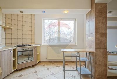 Casă cu 5 camere cu Teren 530 Mp în Central - 15