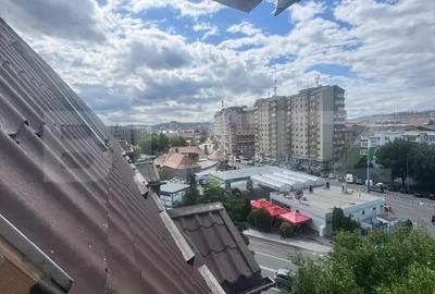 Apartament cu 3 camere decomandat în Central - 1