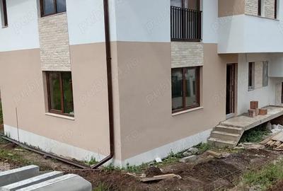 Vand casa 2 Locuinte cuplate pe 2 niveluri (P+1E), pozitionata in Dezmir, cu o panorama deosebita as - 6