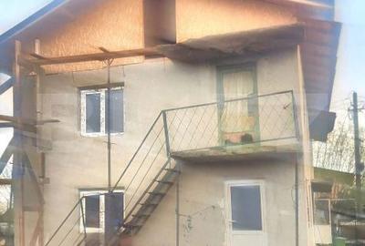 Casă cu 4 camere în Negoiești - 9