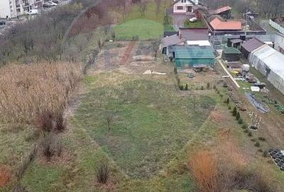 Teren Construcții intravilan de 1387 mp, în Vest - 3