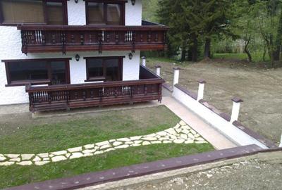 Apartament cu 3 camere decomandat în Central - 6