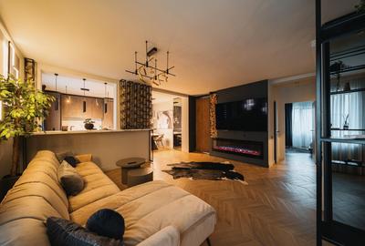 Apartament cu 3 camere semidecomandat, mobilat în Bună Ziua