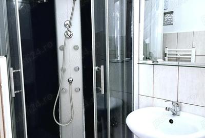 Apartament cu 5 camere decomandat în Central - 2