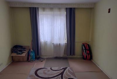 Apartament cu 2 camere semidecomandat în Eroii Revoluției - 1