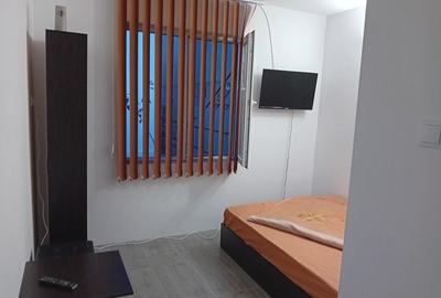 Casă cu 4 camere cu Teren 230 Mp în Central - 2