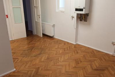 Spatiu pentru birouri 3 camere ,clădire birouri zona Prefectură - 7