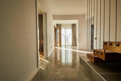 Casă individuală cu 5 camere cu Canalizare în Central - 1