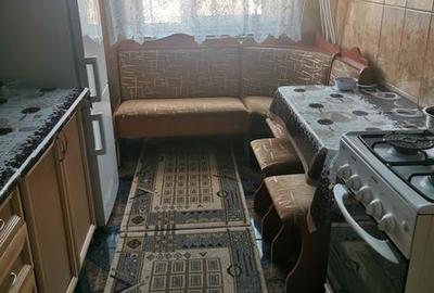 Apartament cu 3 camere decomandat în Progresul - 3