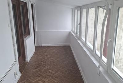 Garsonieră decomandată în Batistei - 7