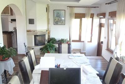 Vand casa in sistem P+M, are suprafa?a utila 160 mp,finisata integral ?i echipata complet. - 12