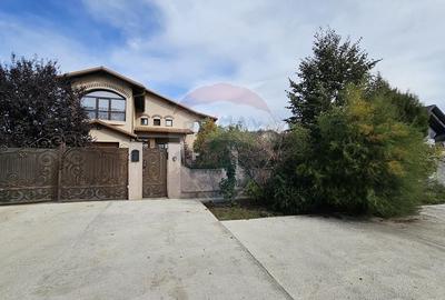 Casa / Vila de lux cu 6 camere de vanzare in Scheia, Suceava - 48