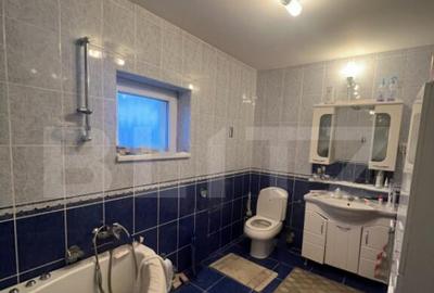 Casa pe 2 nivele, aproape de natura, pe 7.5 ar - 7