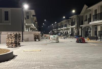 Margine de triplex : 5 camere, 3 bai,2 dressinguri,bucatarie, balcon,terasa. Margine de triplex : 5 camere, 3 bai,2 dressinguri,bucatarie, balcon,terasa. - 20