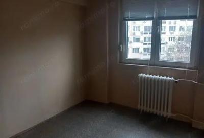 Apartament cu 3 camere semidecomandat în Tineretului - 5