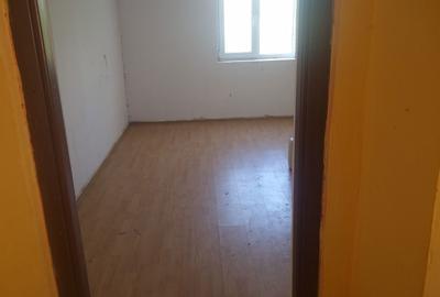 Casă cu 4 camere în Fiscut - 1