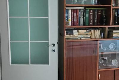 Vand apartament Or?ova decomandat cu vedere spre Dunare in centru - 3