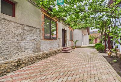 Casă Individuală cu spațiu comercial - Variaș - 20