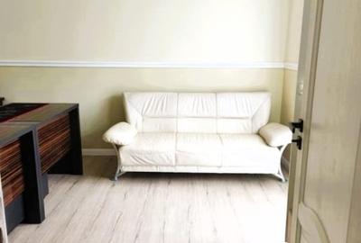 Apartament cu 2 camere semidecomandat în Tătărași