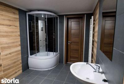 Casă cu Teren 1072 Mp în Central - 17